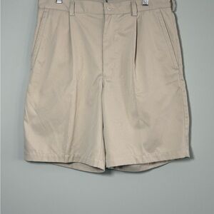 Nike Fit Dri Golf Shorts Beige Pleated Front Khaki